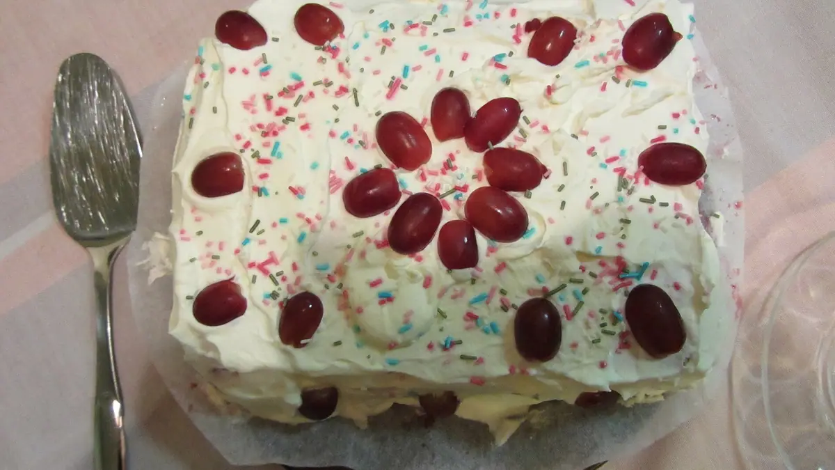 Cake and Beyond – cake shop in The Triangle, Reading
